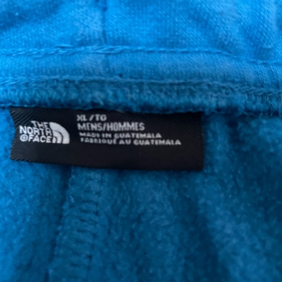 North Face Sweatshorts - Picture 3 of 3